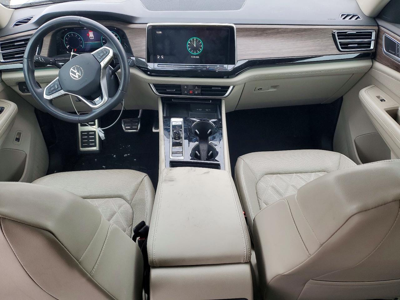 2024 VOLKSWAGEN ATLAS SEL PREMIUM R-LINE photo 8