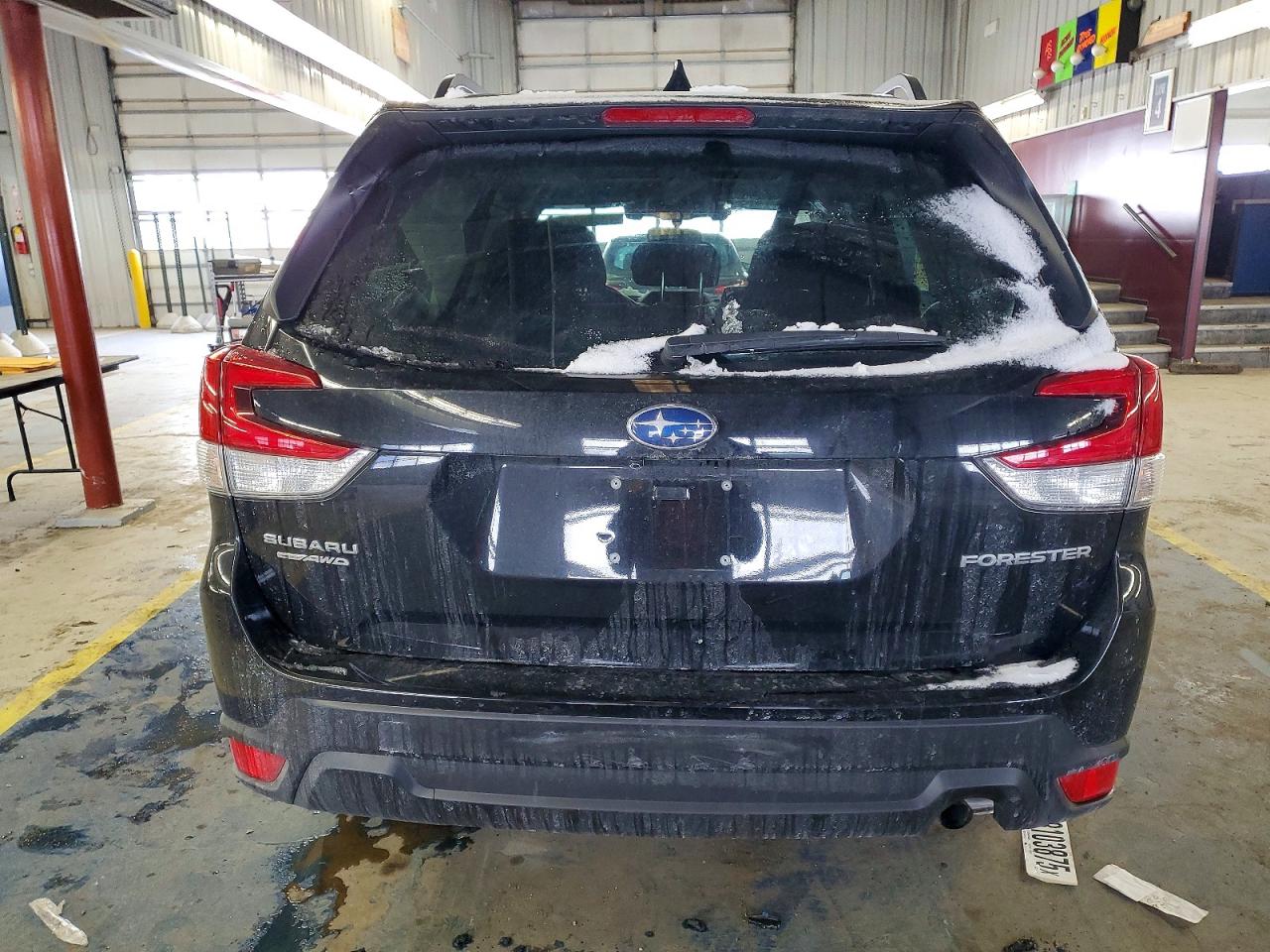 2020 SUBARU FORESTER PREMIUM photo 6