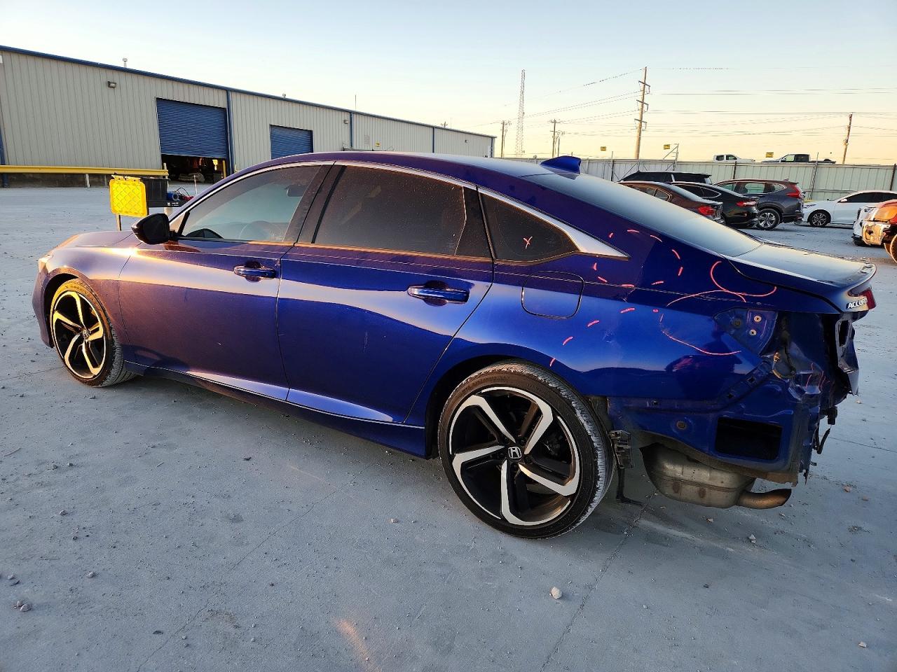2018 HONDA ACCORD SPORT photo 2
