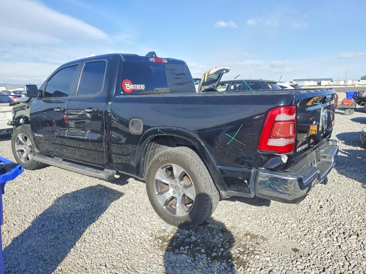 2019 RAM 1500 LARAMIE photo 2