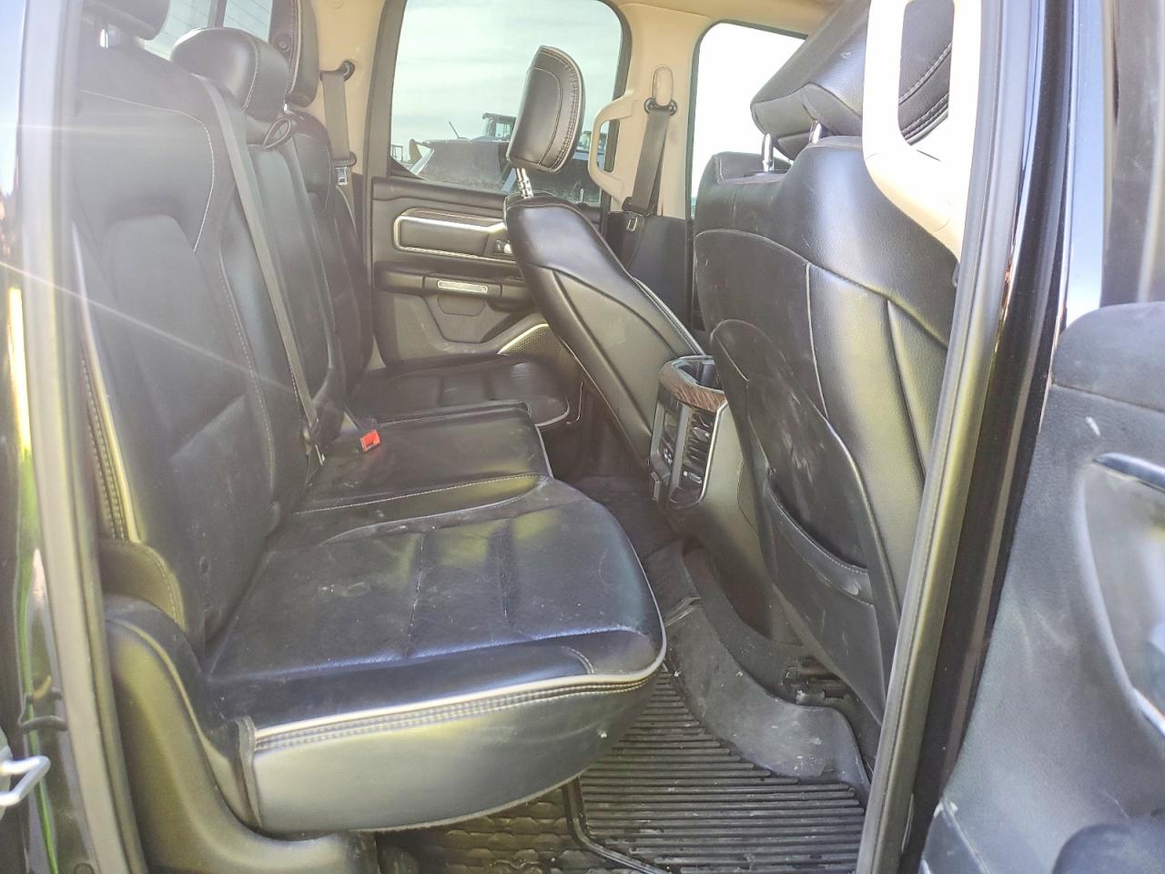 2019 RAM 1500 LARAMIE photo 10