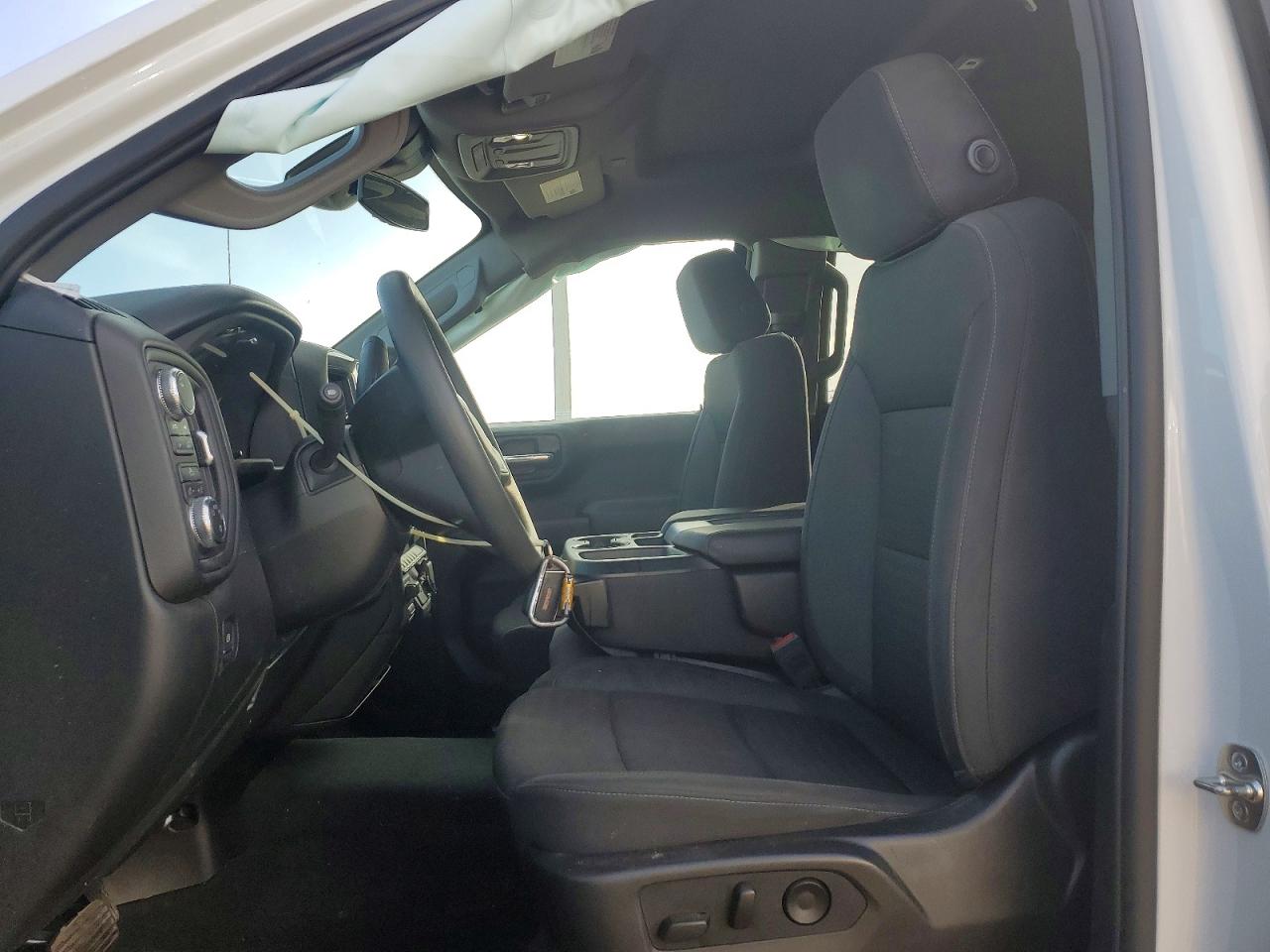 2025 GMC SIERRA K1500 photo 13