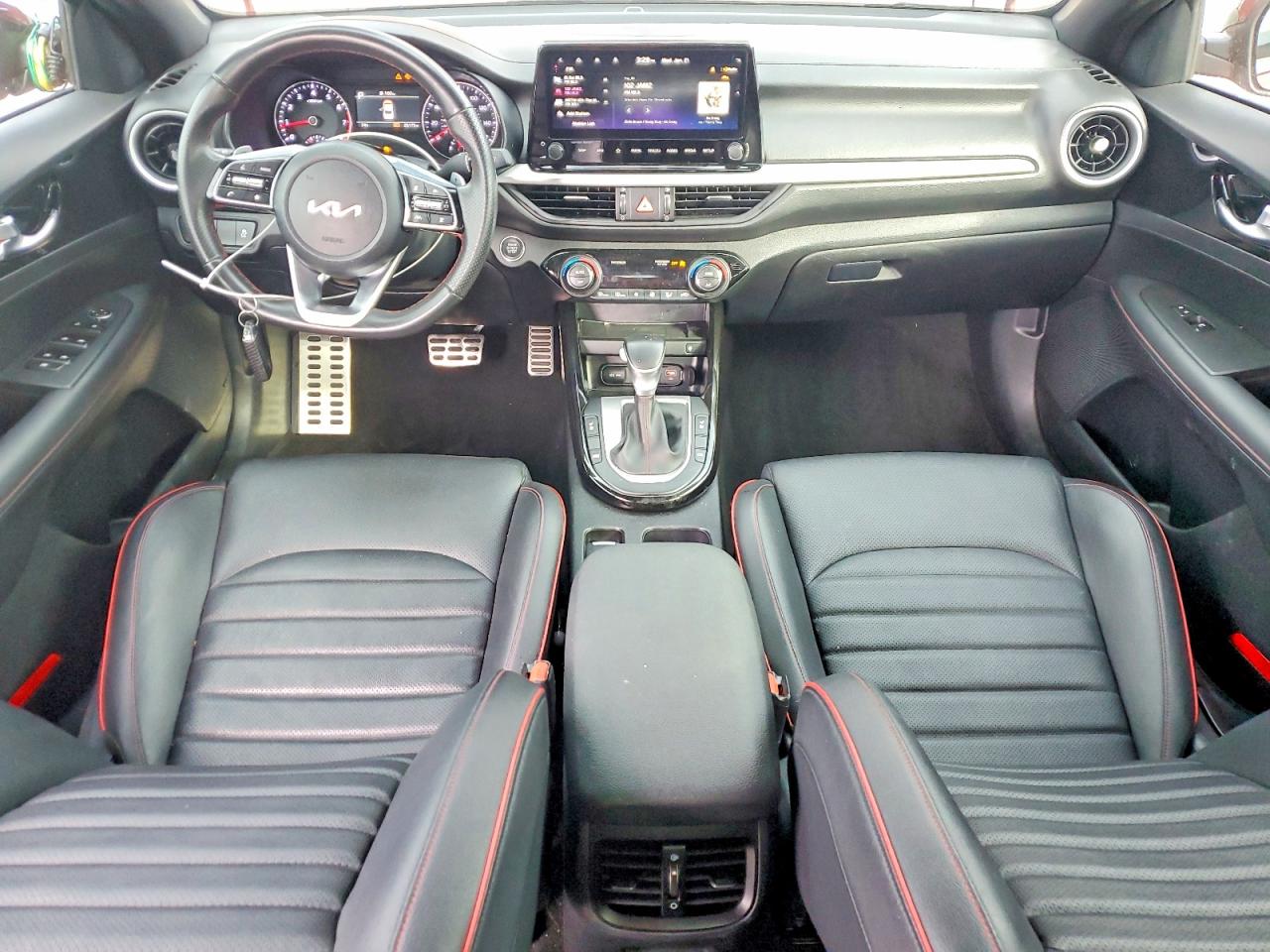 2024 KIA FORTE GT photo 15