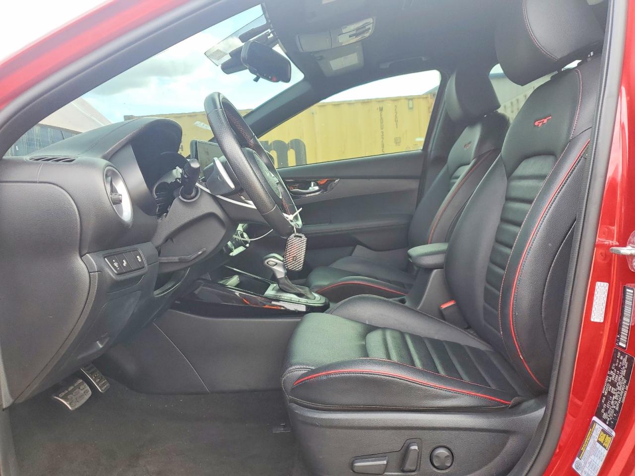 2024 KIA FORTE GT photo 13