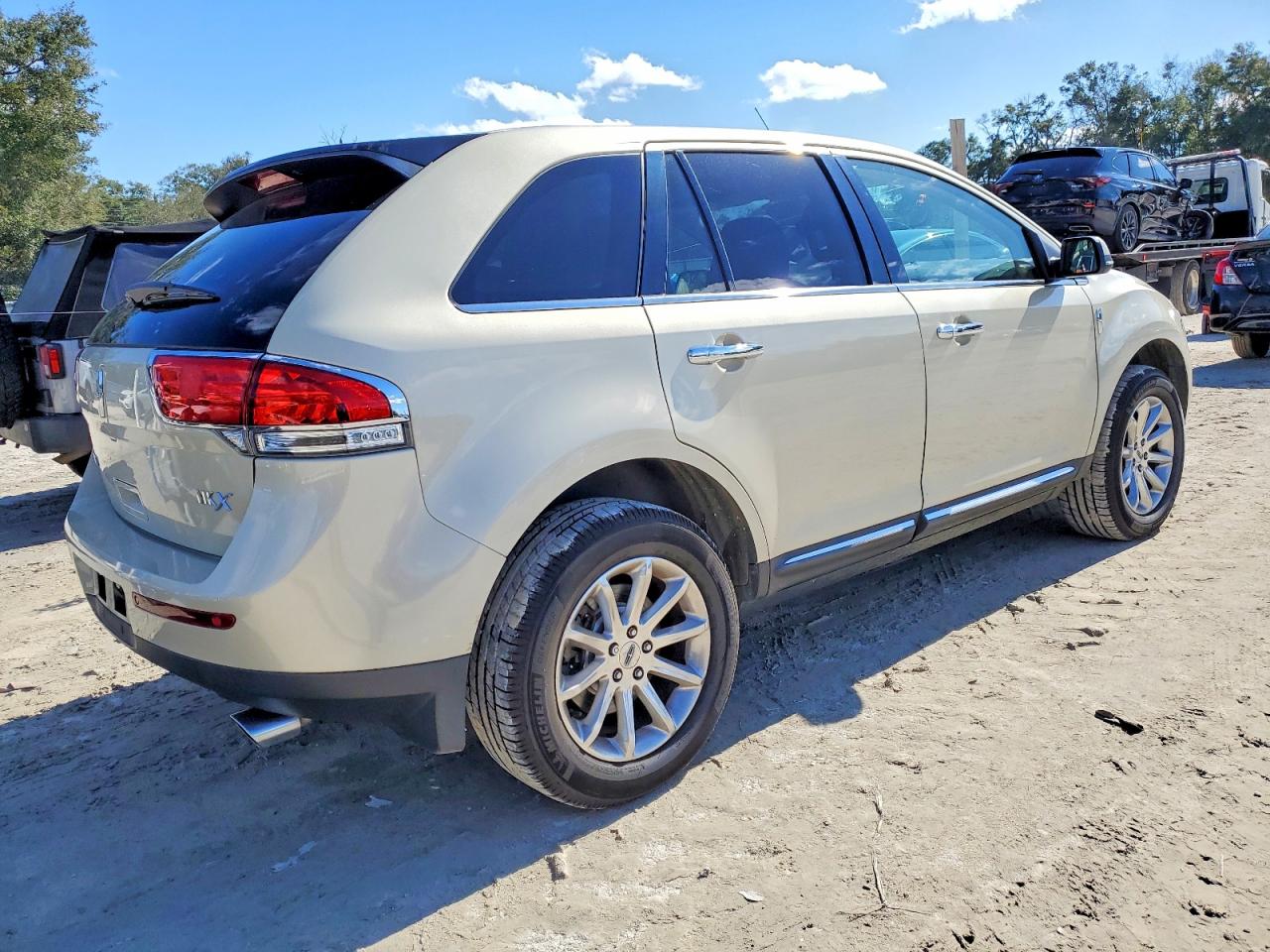 2014 LINCOLN TOWNHOUSE MKX photo 5