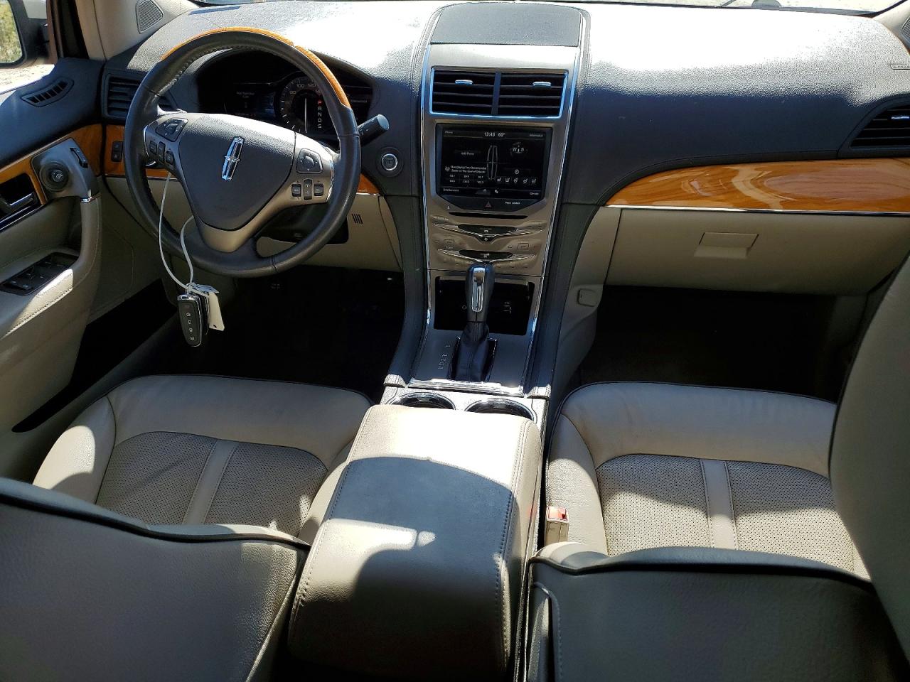 2014 LINCOLN TOWNHOUSE MKX photo 15