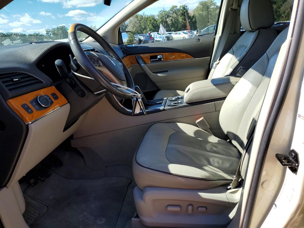 2014 LINCOLN TOWNHOUSE MKX photo 13