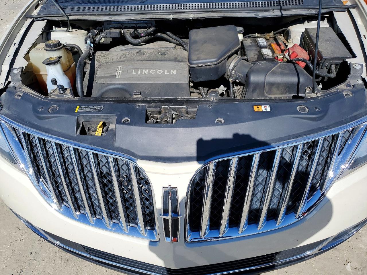 2014 LINCOLN TOWNHOUSE MKX photo 23
