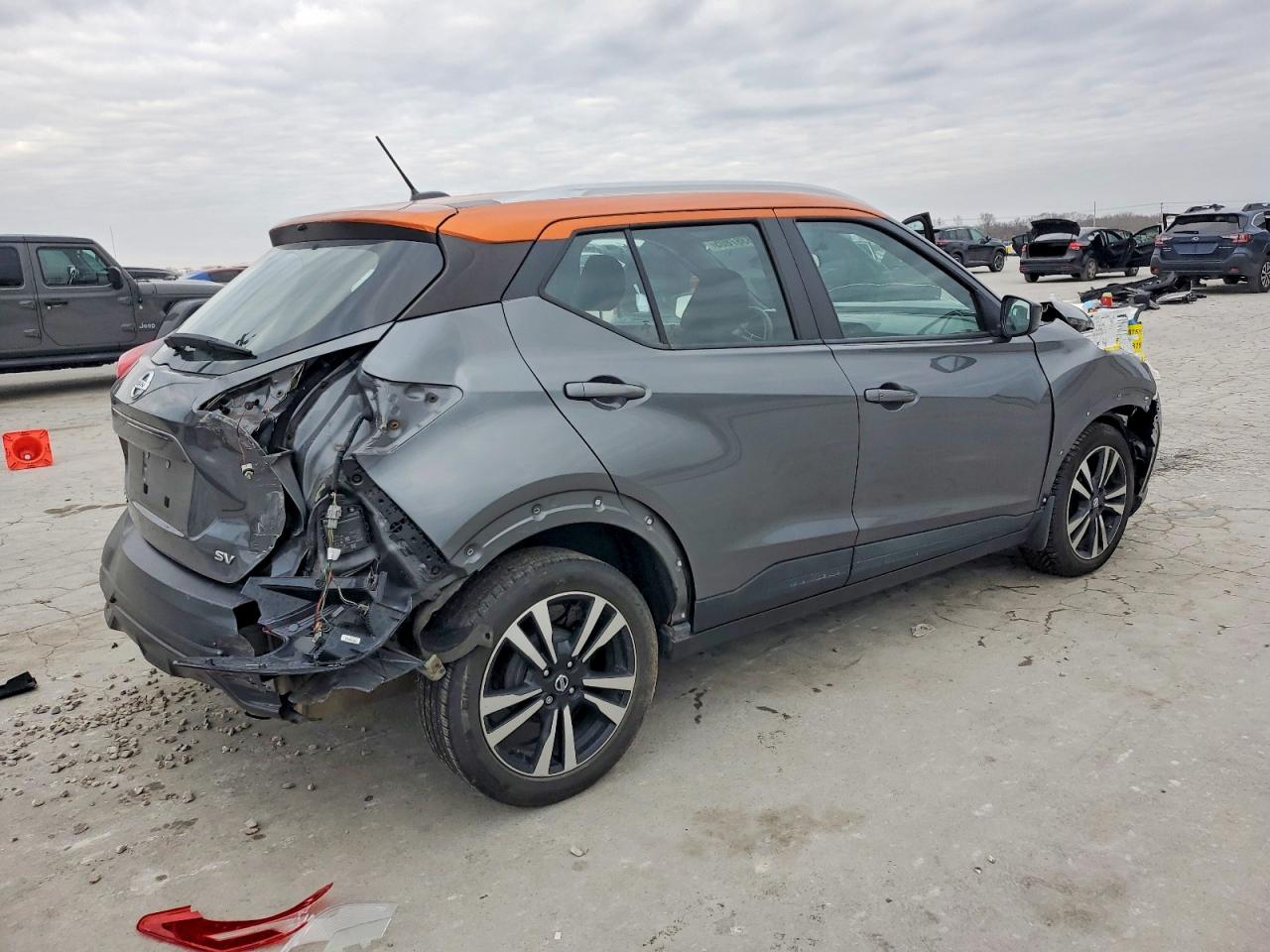 2018 NISSAN KICKS S photo 3
