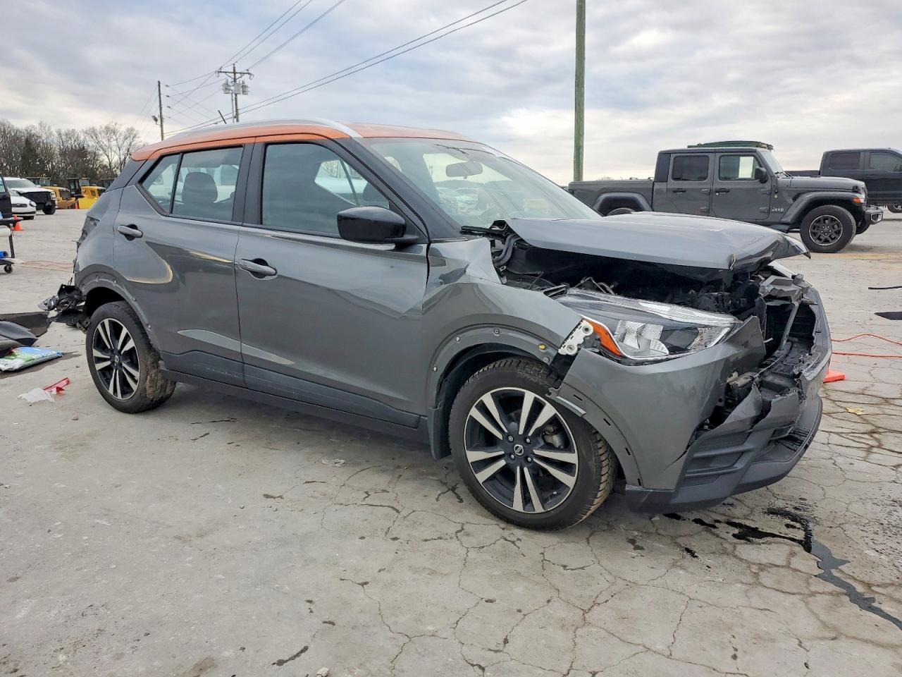 2018 NISSAN KICKS S photo 4