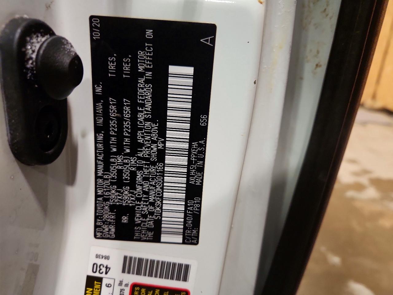 2021 TOYOTA SIENNA LE photo 13