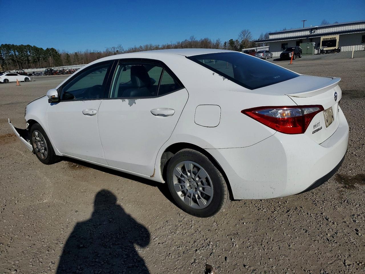 2015 TOYOTA COROLLA L photo 2