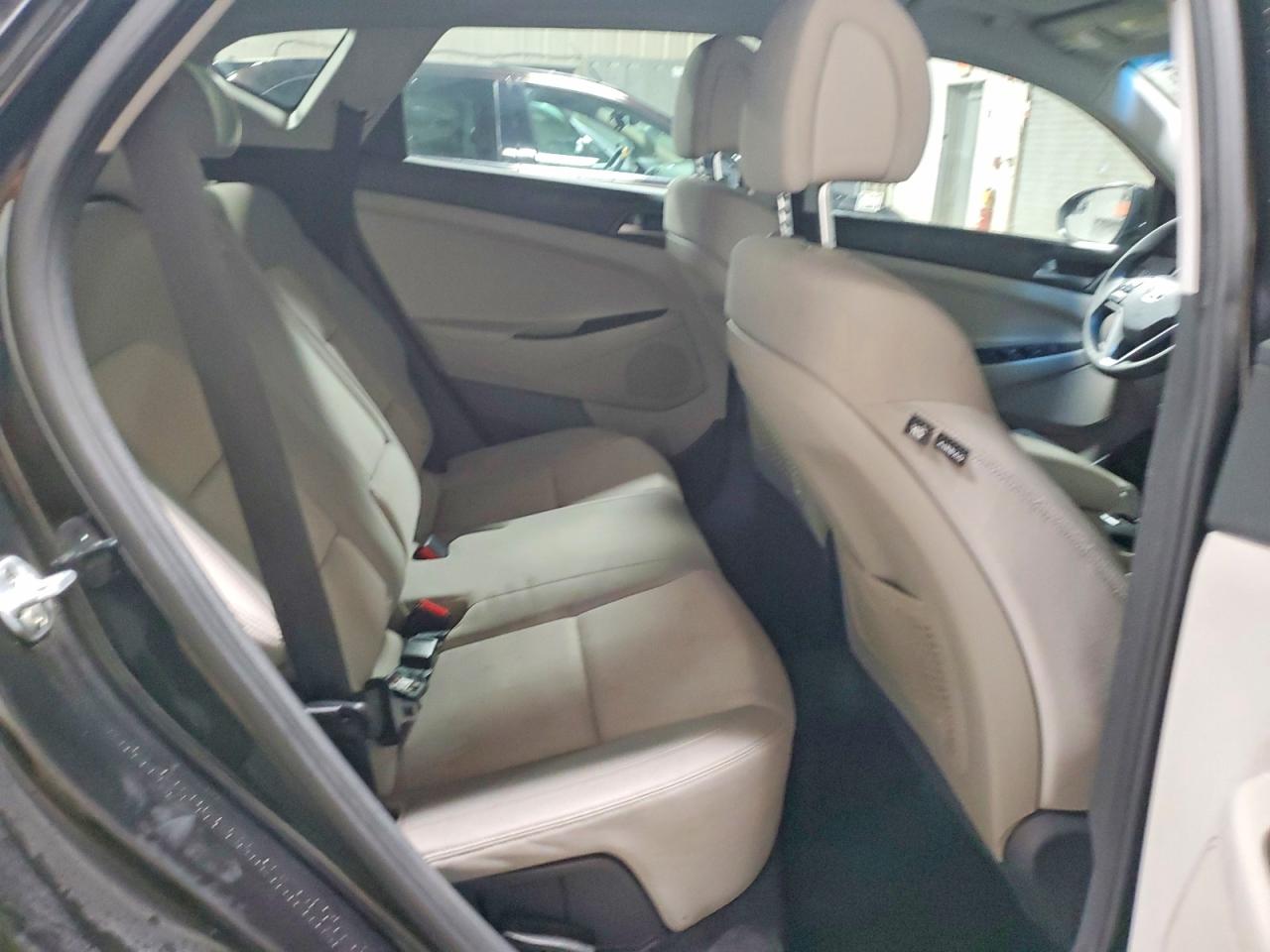 2018 HYUNDAI TUCSON SEL photo 10