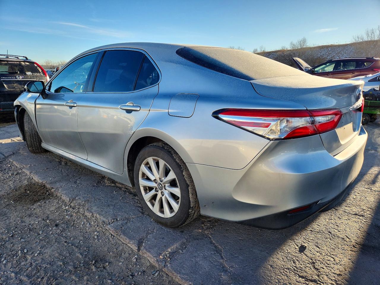 2018 TOYOTA CAMRY L photo 2