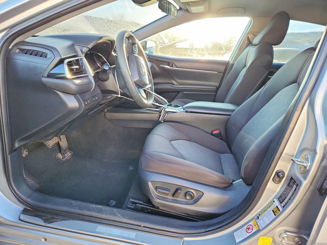 2018 TOYOTA CAMRY L photo 7