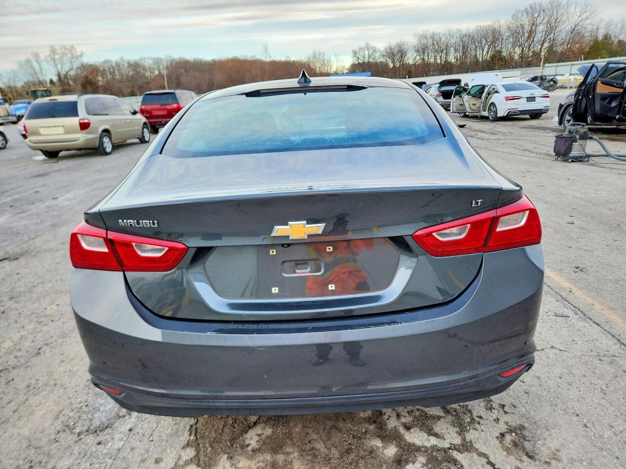 2018 CHEVROLET MALIBU LT photo 6