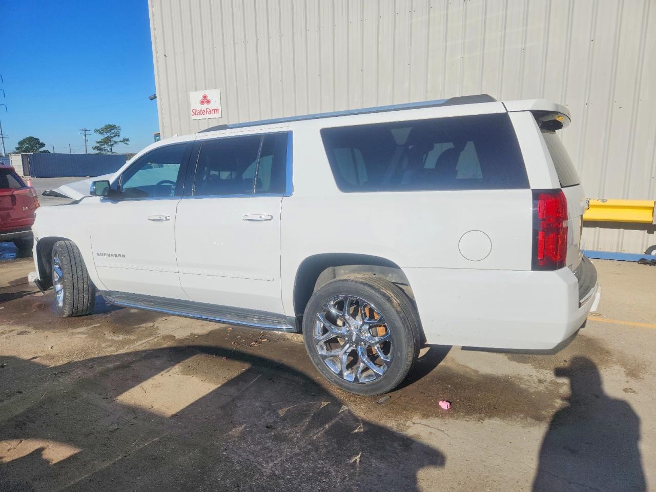 2018 CHEVROLET SUBURBAN C1500 PREMIER photo 3
