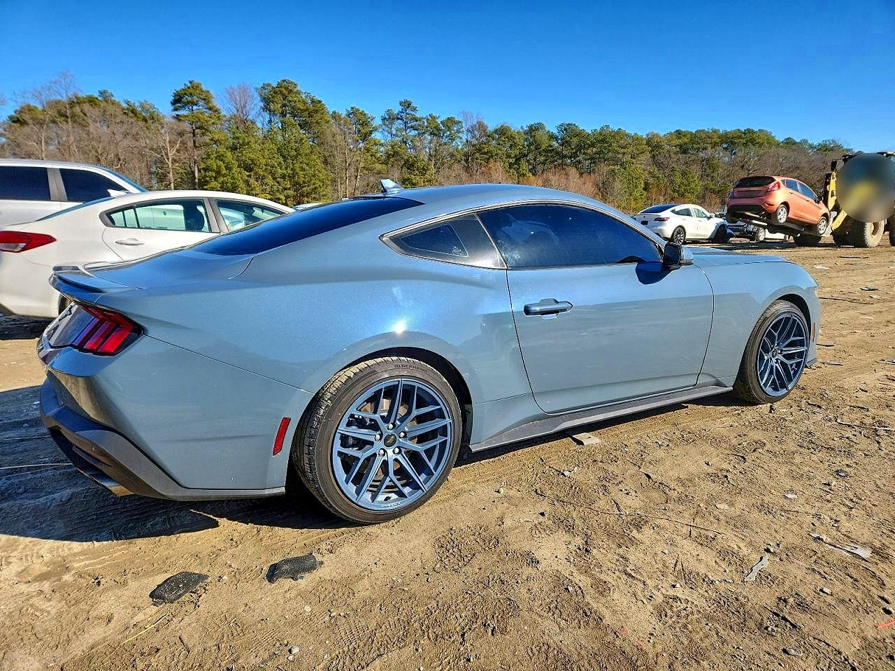 2024 FORD MUSTANG photo 5