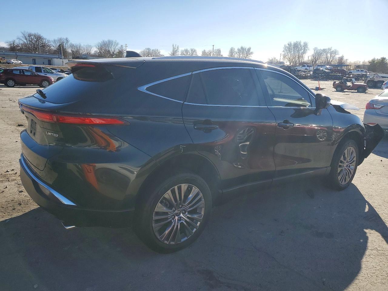 2023 TOYOTA VENZA LE photo 5