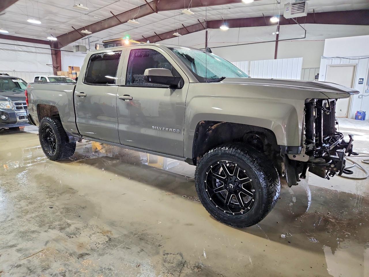 2017 CHEVROLET SILVERADO K1500 LT photo 10