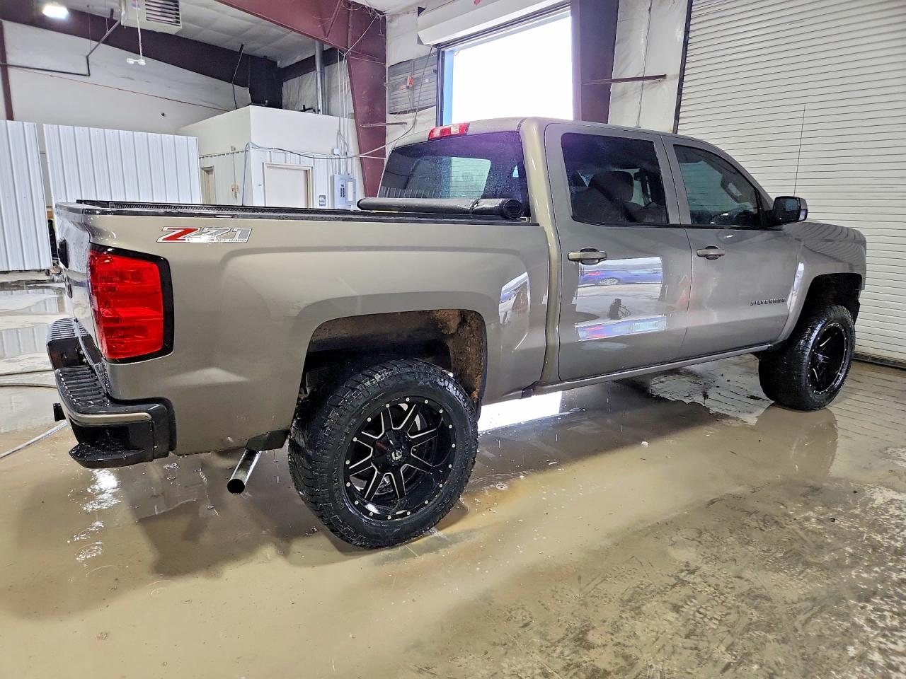 2017 CHEVROLET SILVERADO K1500 LT photo 7