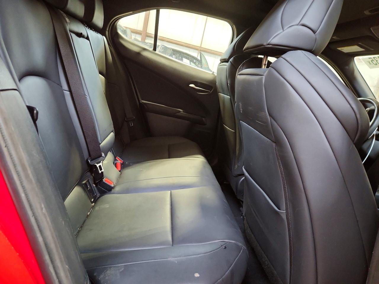 2022 LEXUS UX 250H BASE photo 10