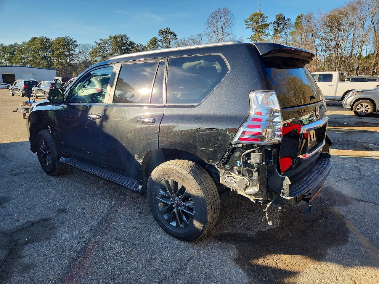 2023 LEXUS GX 460 photo 3