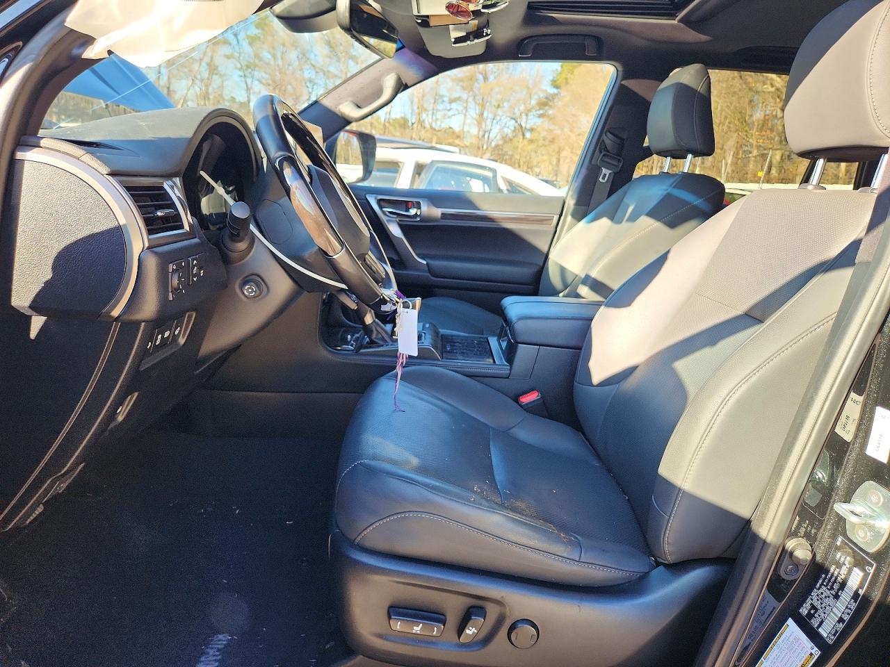2023 LEXUS GX 460 photo 13