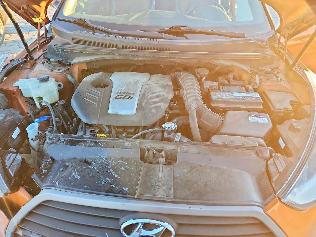2016 HYUNDAI VELOSTER TURBO photo 12