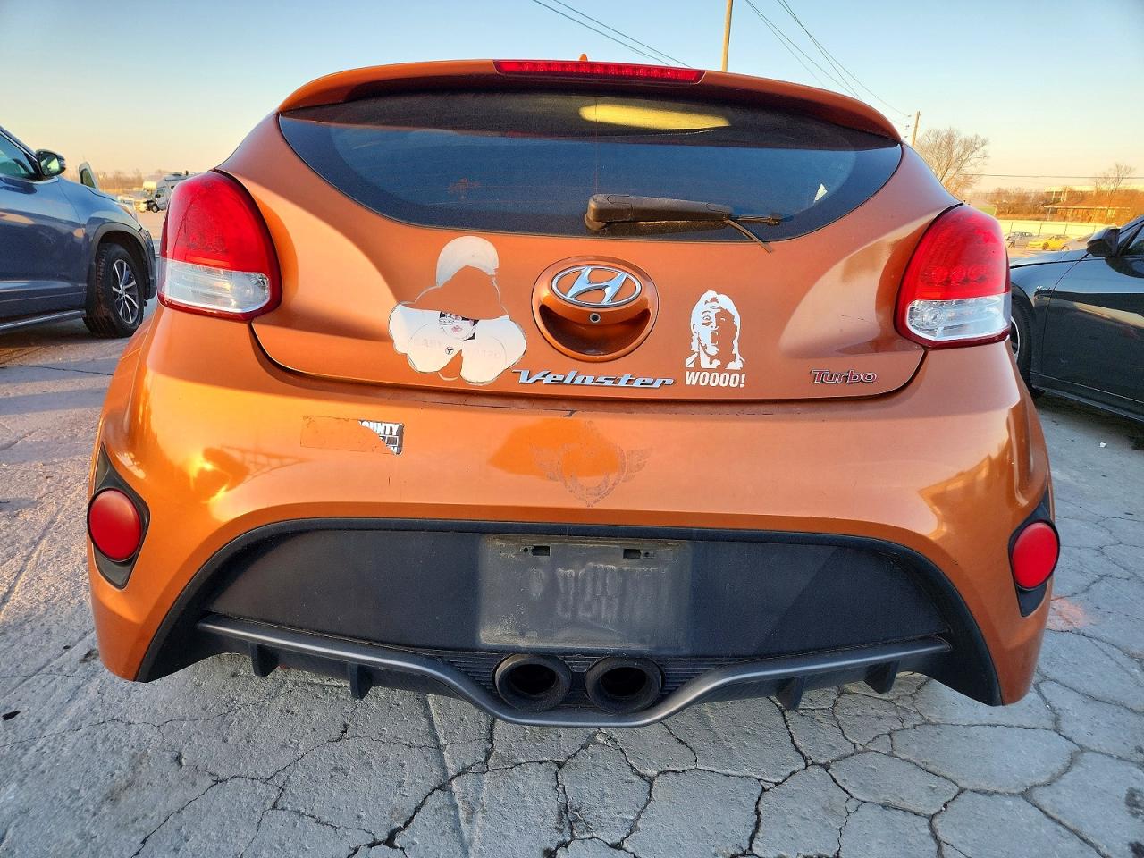 2016 HYUNDAI VELOSTER TURBO photo 6