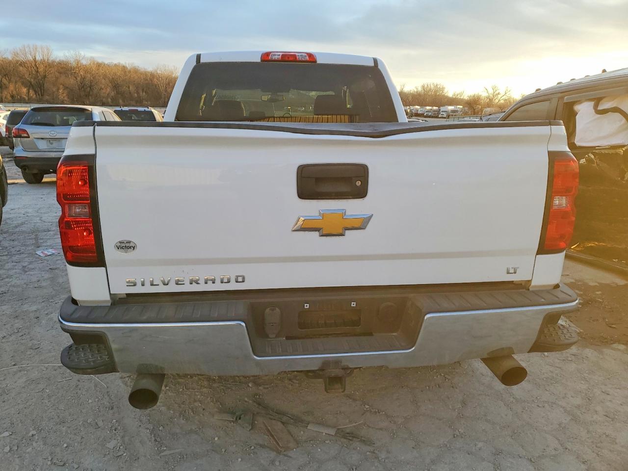 2015 CHEVROLET SILVERADO K1500 LT photo 6