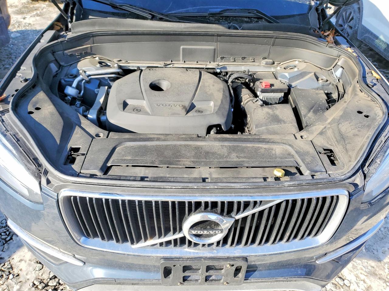 2019 VOLVO XC90 T6 MOMENTUM photo 23