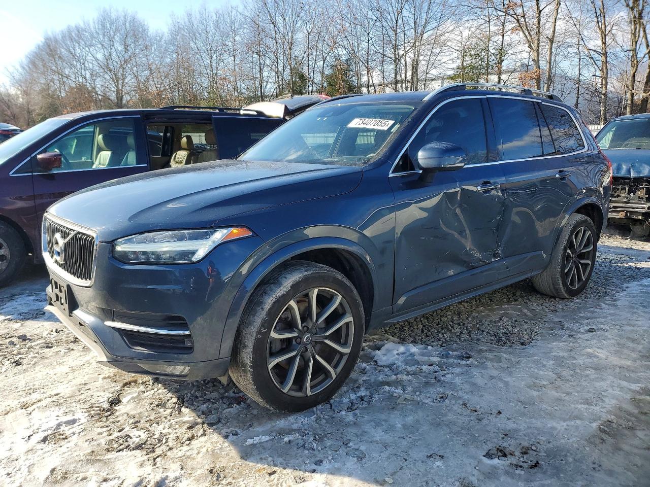 2019 VOLVO XC90