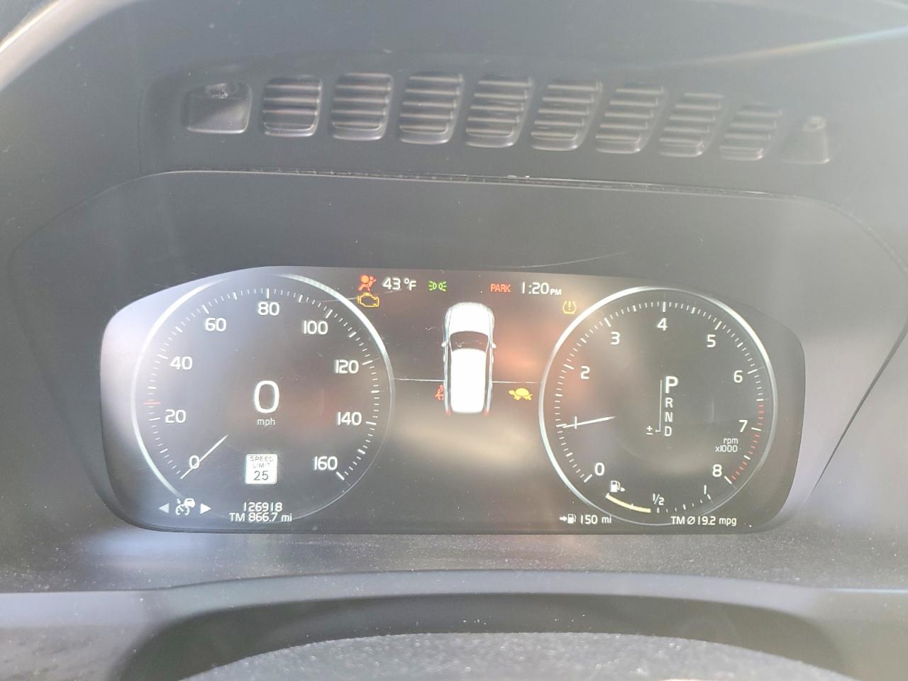 2019 VOLVO XC90 T6 MOMENTUM photo 17