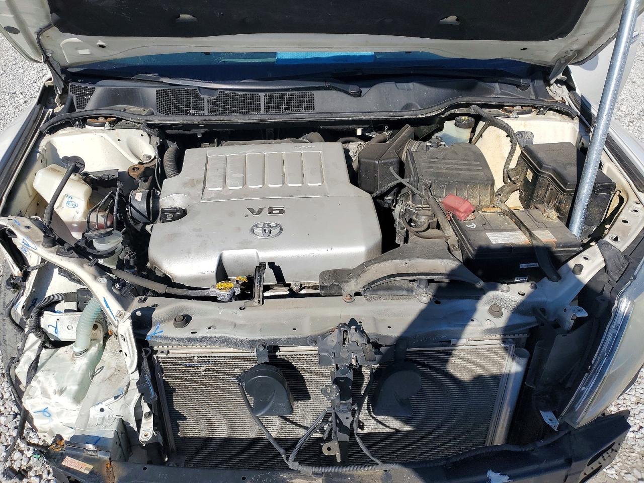 2010 TOYOTA VENZA photo 23
