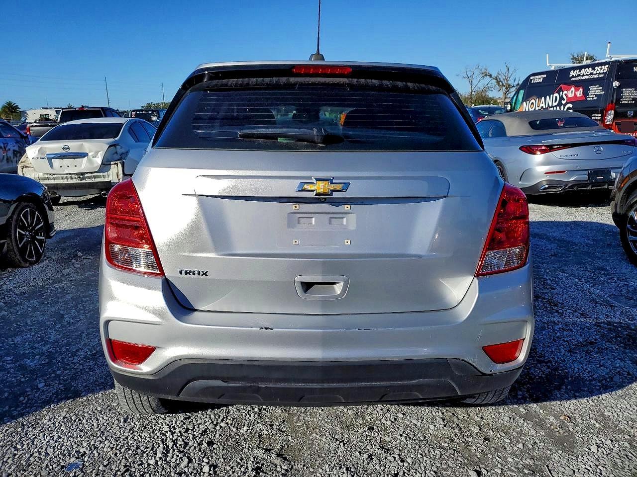 2020 CHEVROLET TRAX LS photo 6