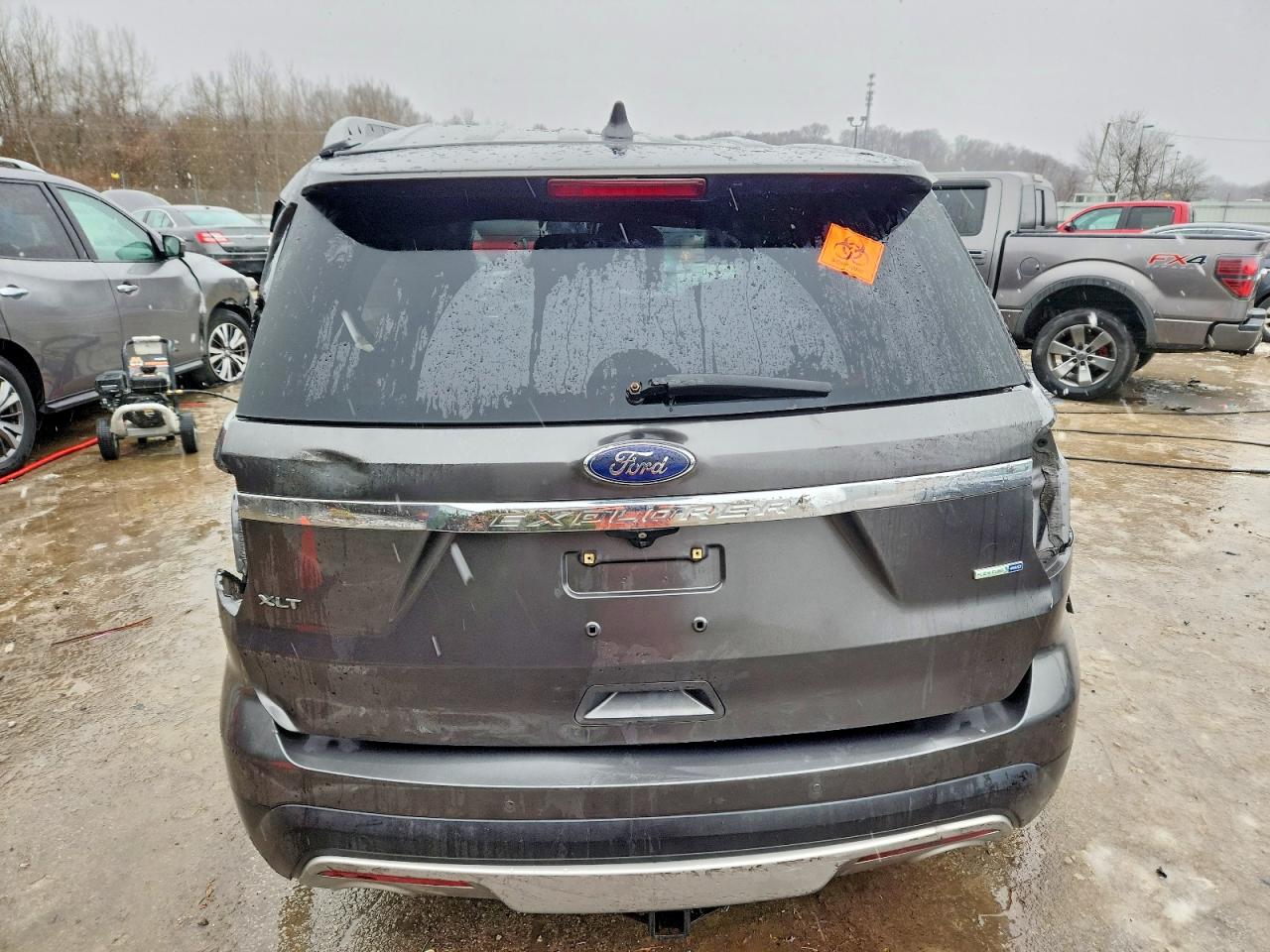 2016 FORD EXPLORER XLT photo 11