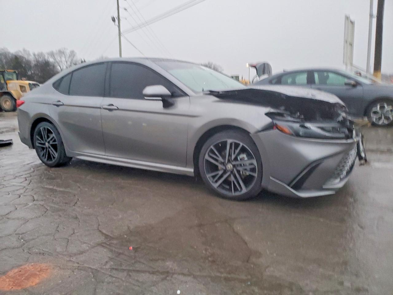 2025 TOYOTA CAMRY XSE photo 4