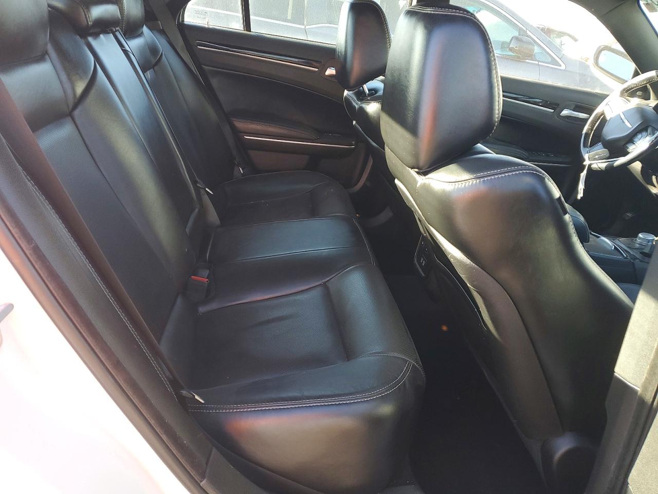 2019 CHRYSLER 300 S photo 10