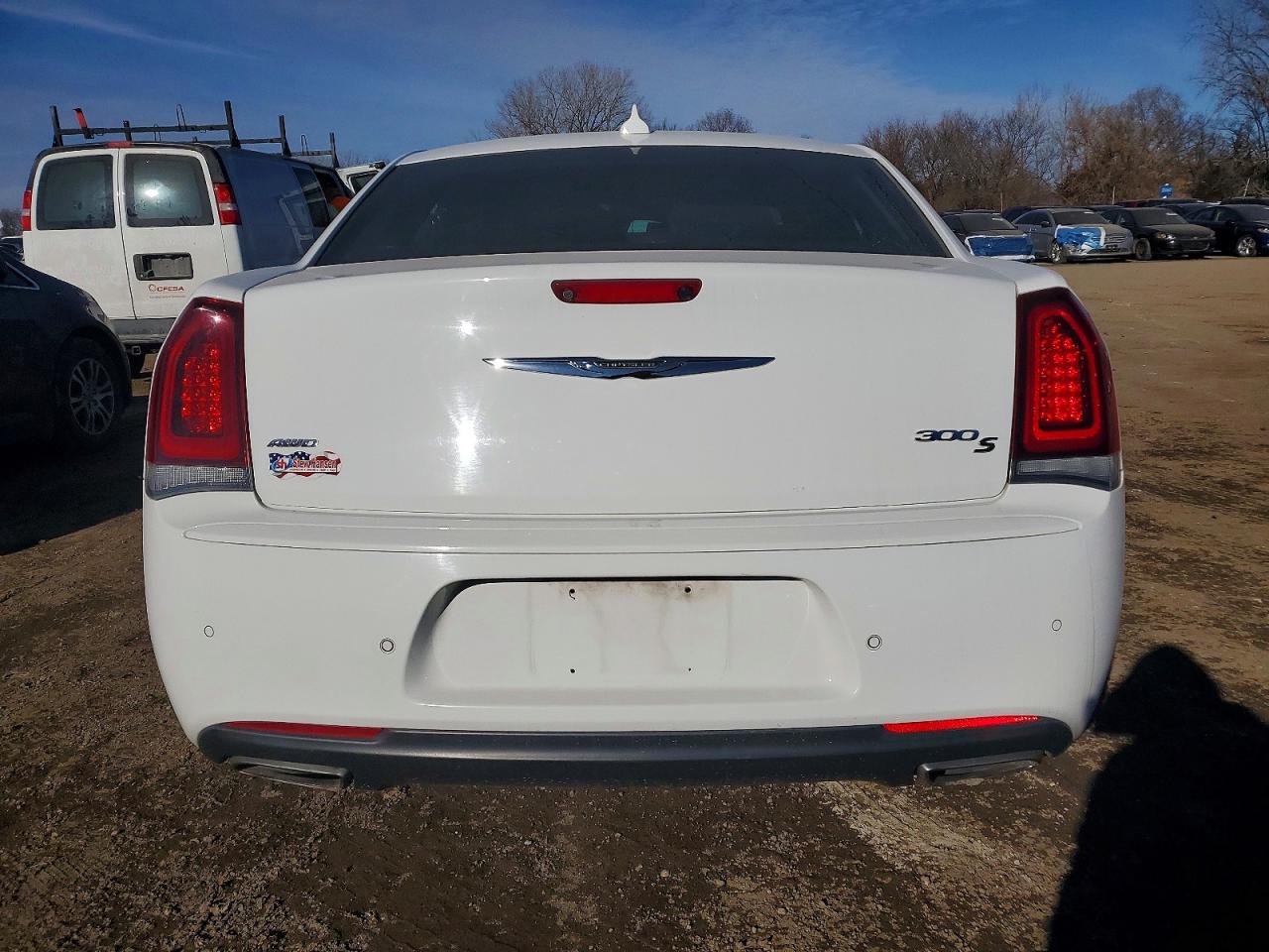 2019 CHRYSLER 300 S photo 6
