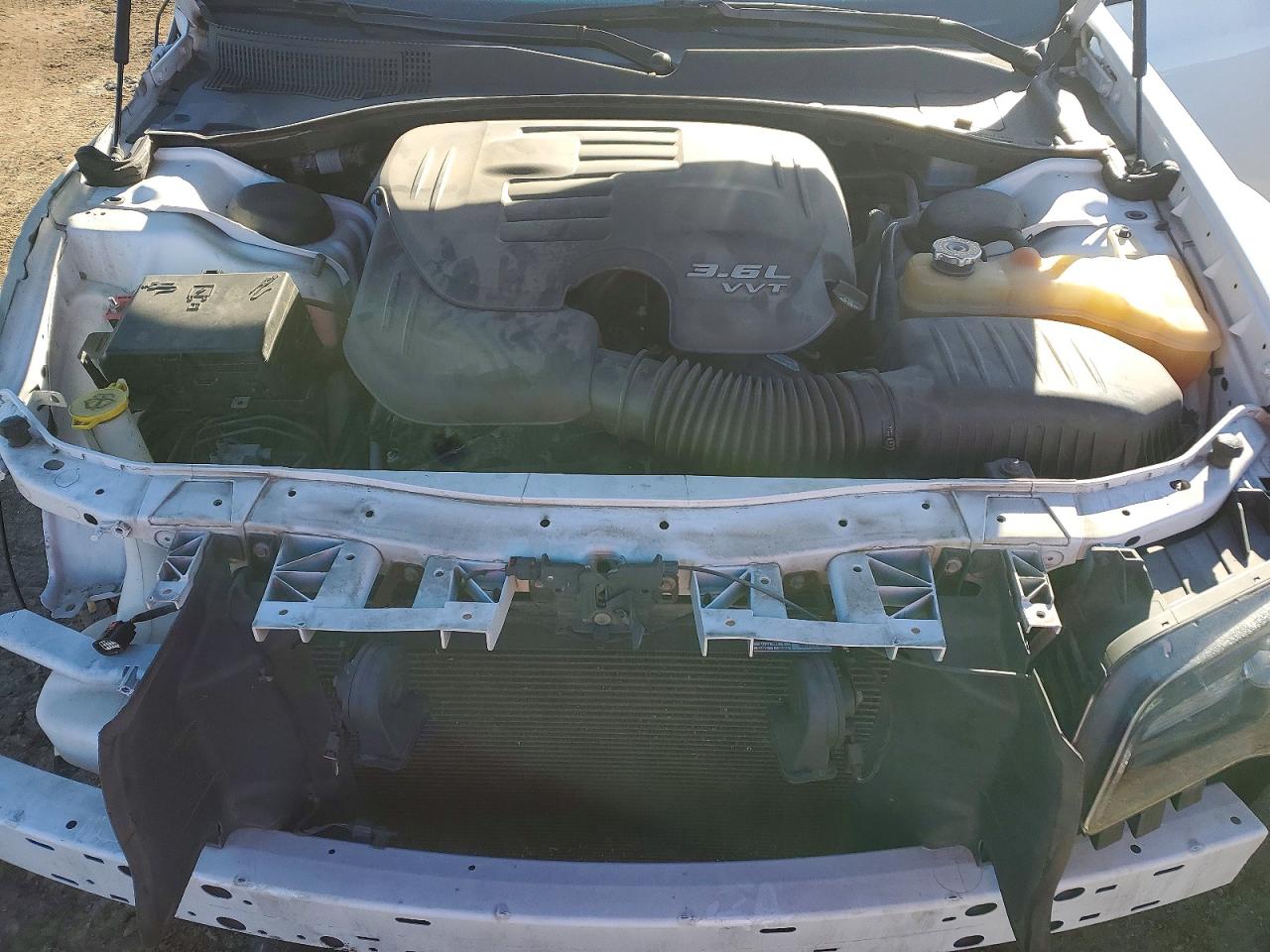 2019 CHRYSLER 300 S photo 11
