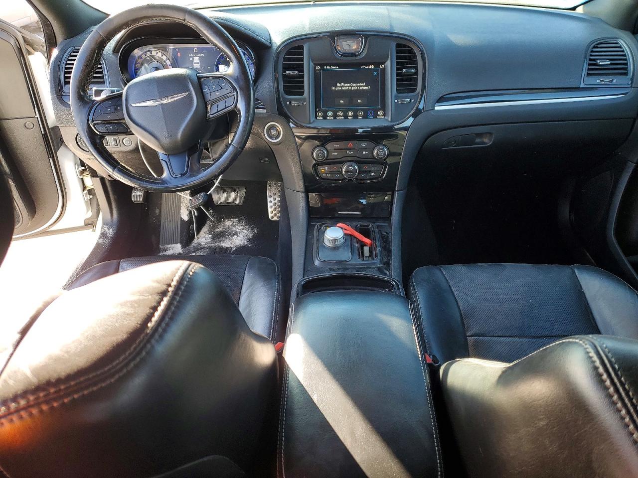 2019 CHRYSLER 300 S photo 8