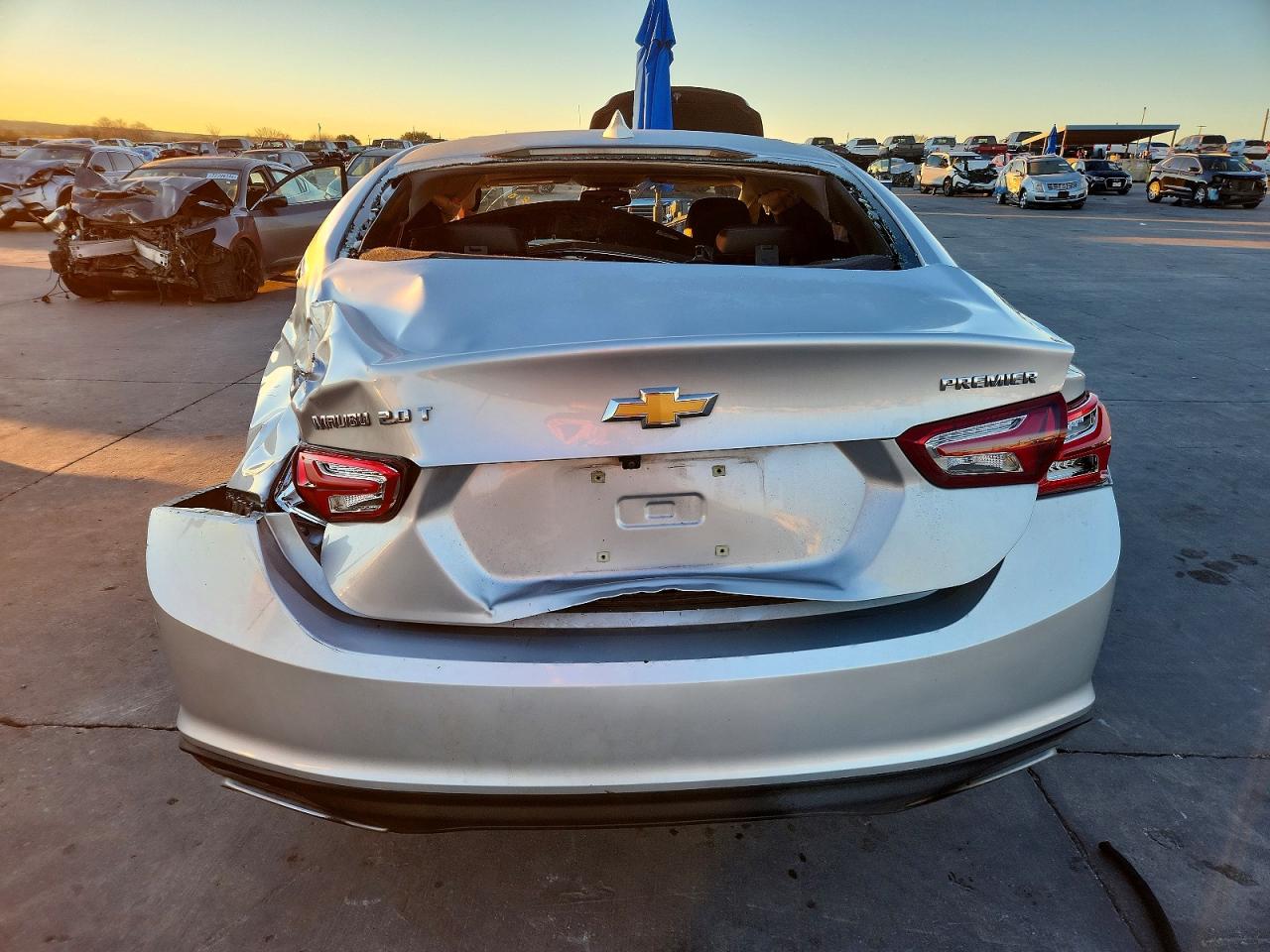 2020 CHEVROLET MALIBU PREMIER photo 6