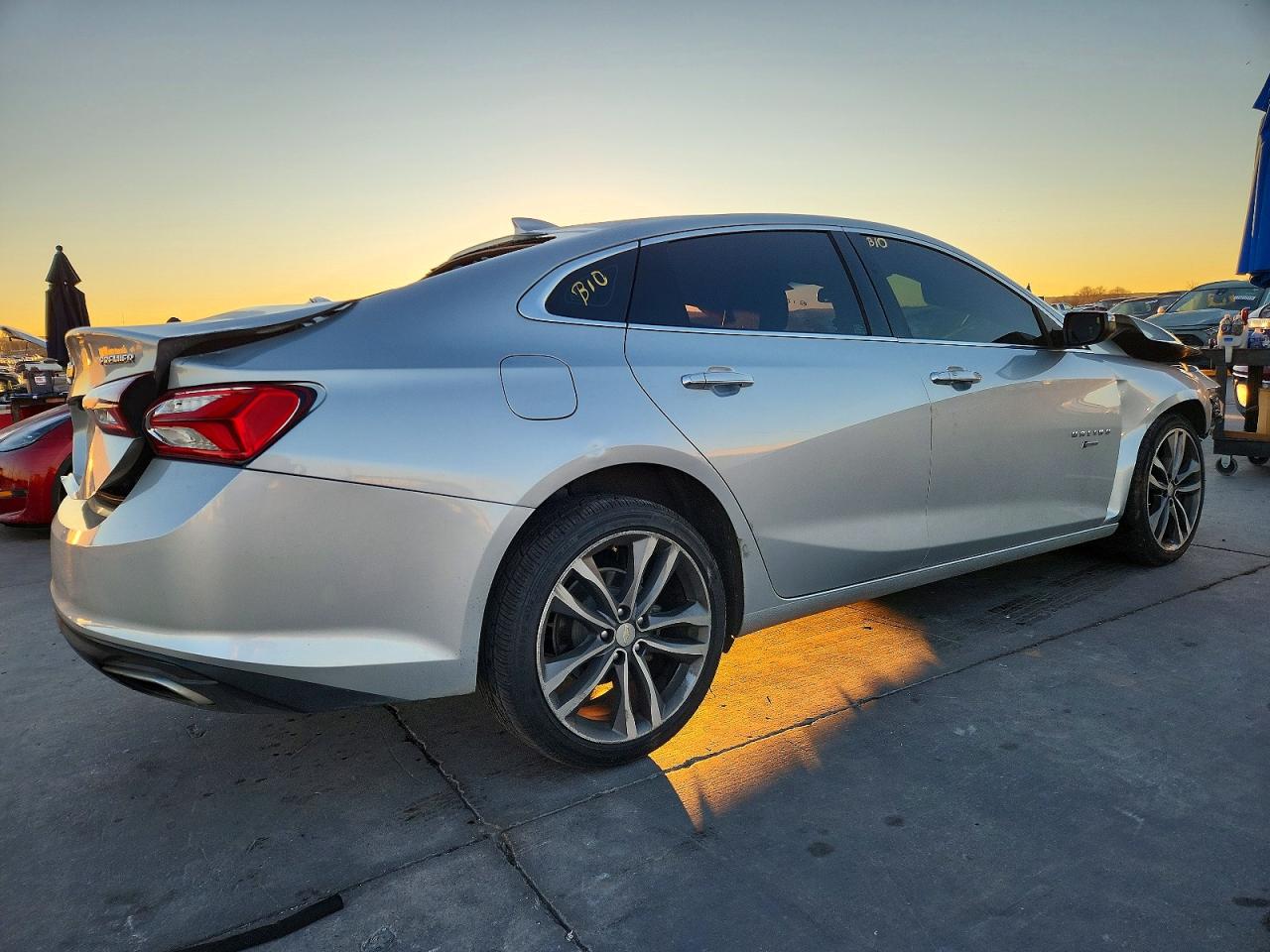 2020 CHEVROLET MALIBU PREMIER photo 3