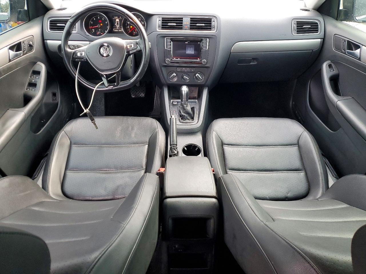 2017 VOLKSWAGEN JETTA SE photo 15