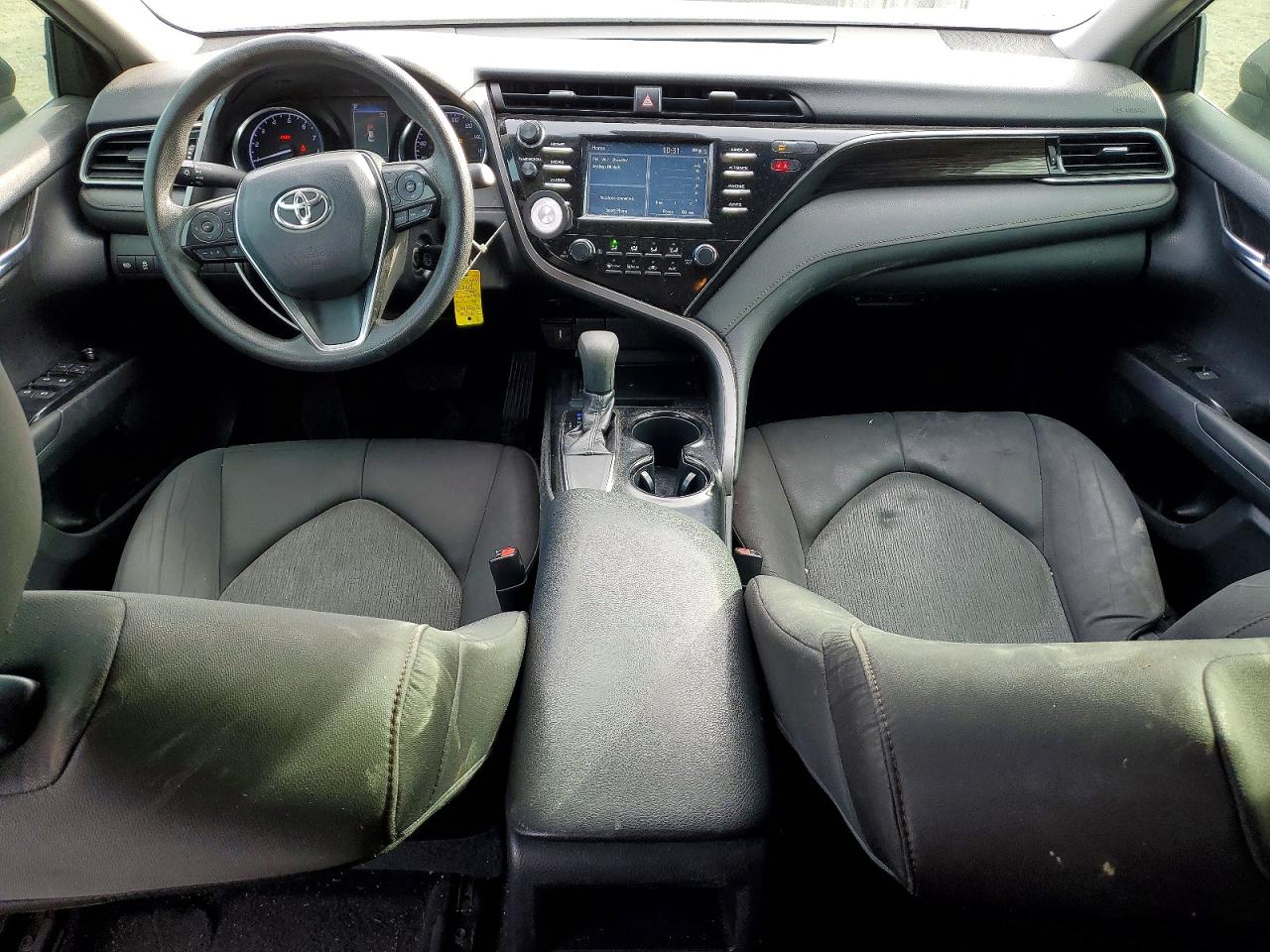 2019 TOYOTA CAMRY L photo 22