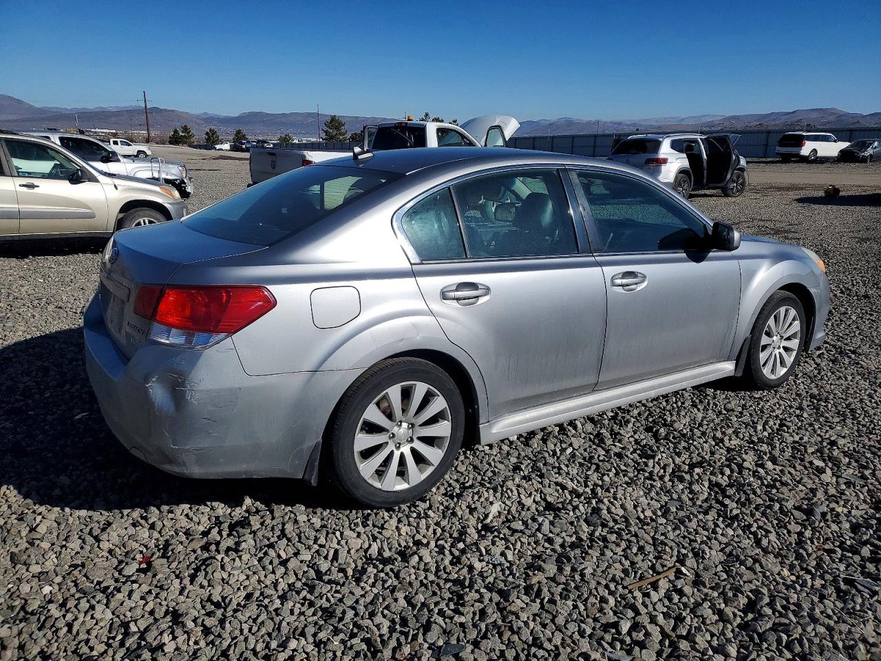 2011 SUBARU LEGACY 2.5I LIMITED photo 3