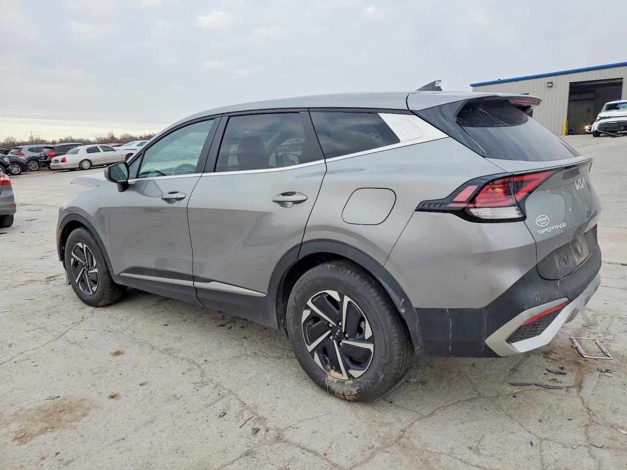 2025 KIA SPORTAGE LX photo 2