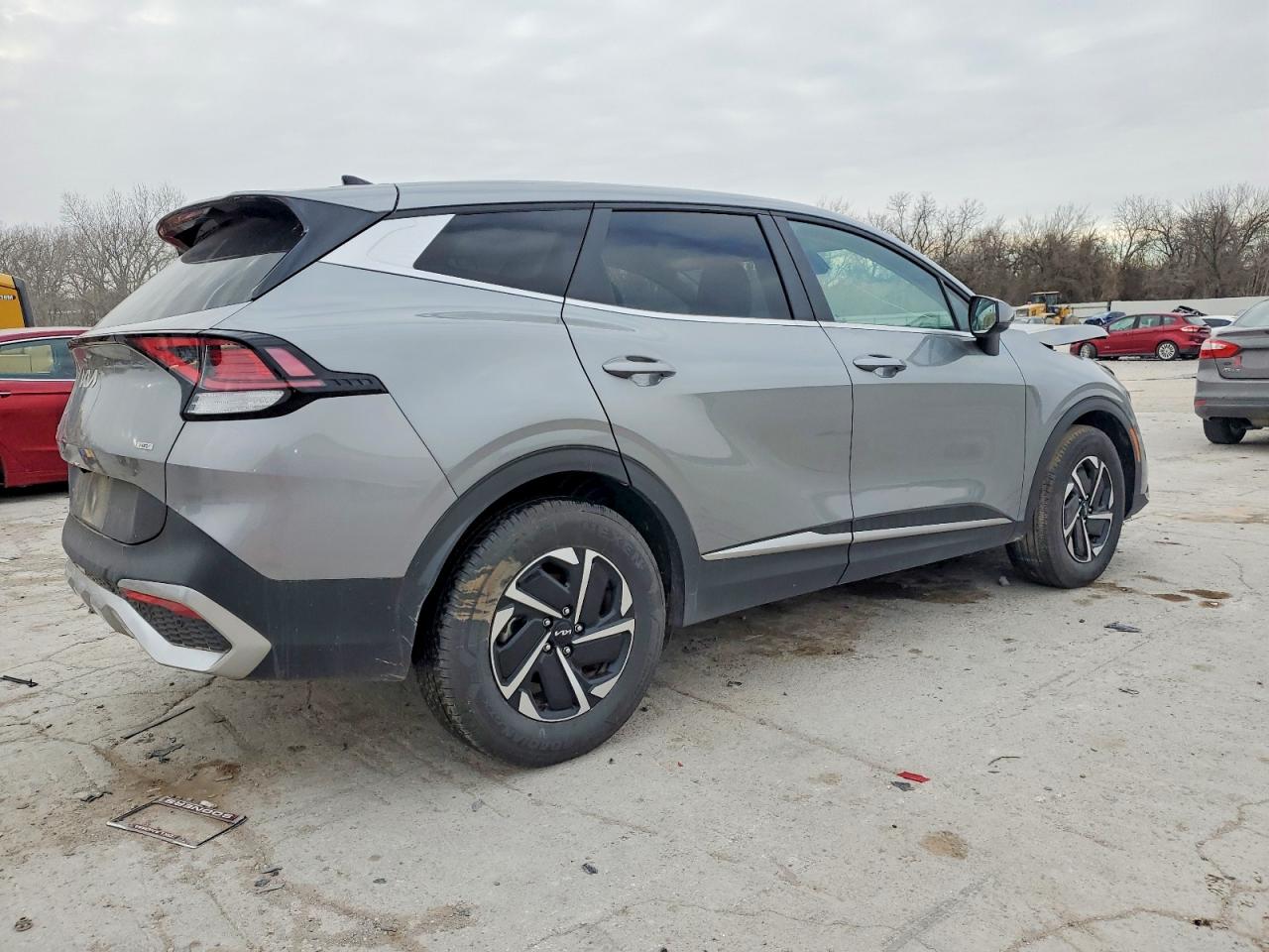 2025 KIA SPORTAGE LX photo 3