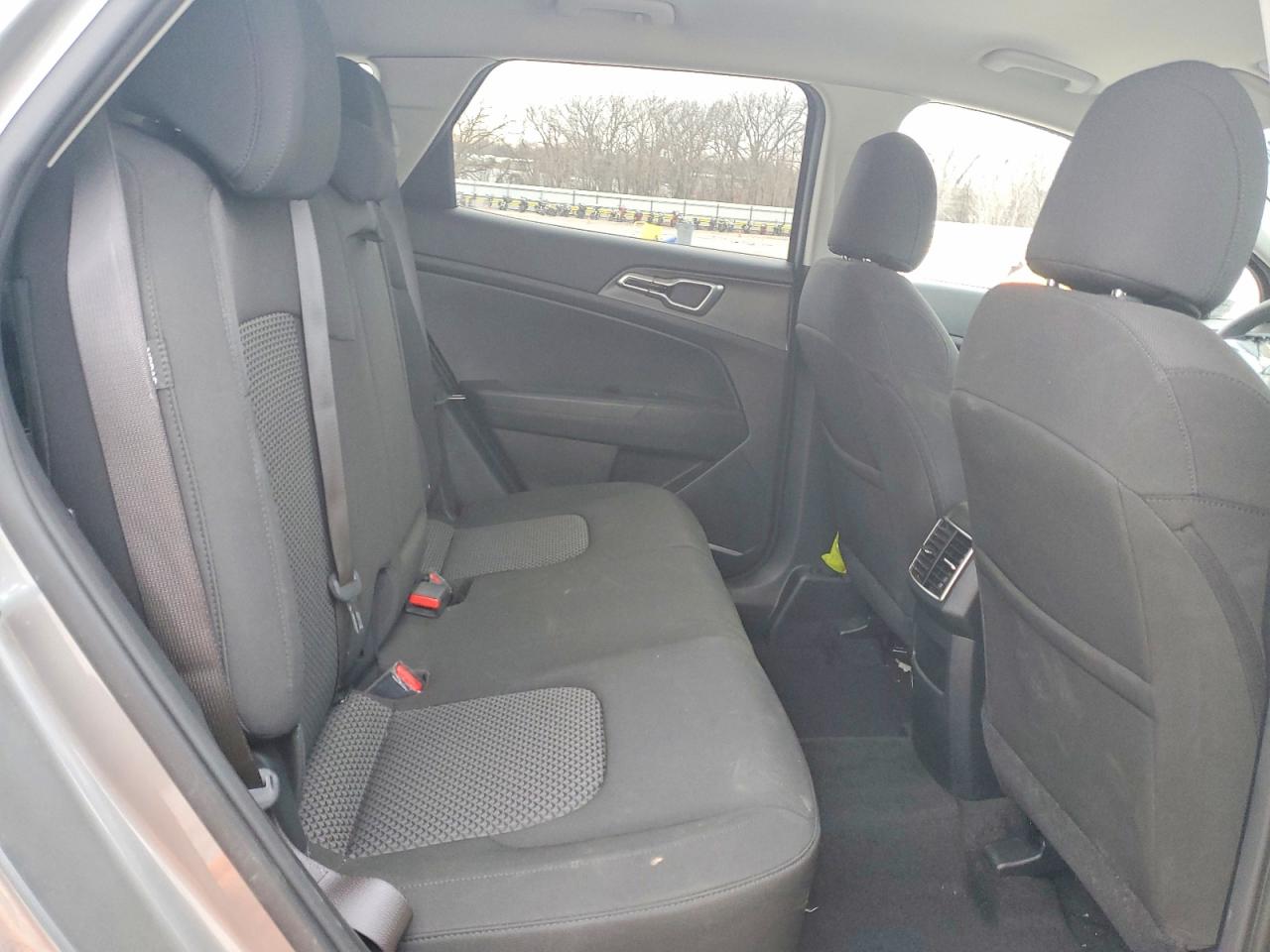 2025 KIA SPORTAGE LX photo 11